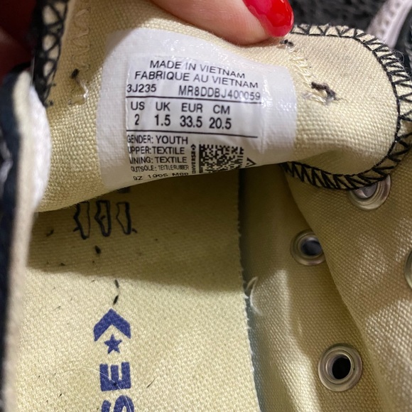 Kids black Converse size 2 - Picture 4 of 6